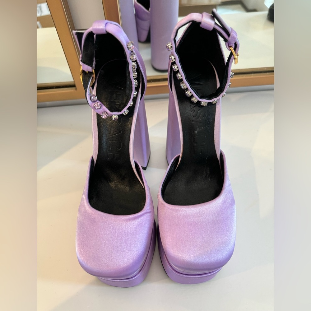 💜Lilac purple platform strap heels 💜
